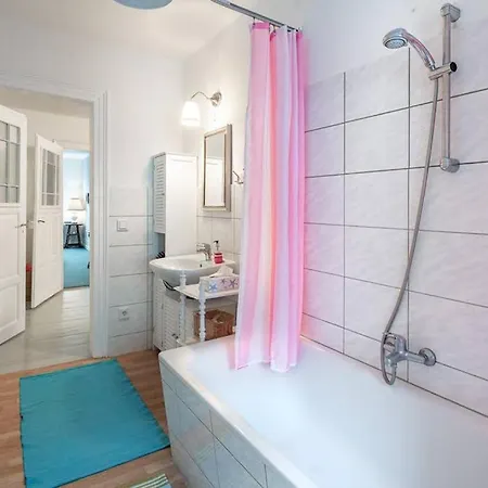 Romantisch Wohnen In Direkt Am Rhein Apartment Kaub