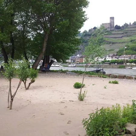Romantisch Wohnen In Direkt Am Rhein Kaub